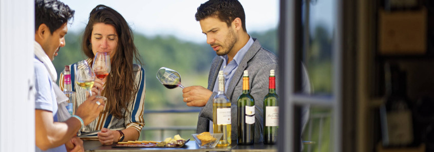 Afterwork au Château La Croizille, Saint Emilion Afterwork au Château La Croizille Saint Emilion, afterwork saint emilion, dégustation vin et tapas saint emilion, repas saint emilion, restaurant saint emilion, repas face aux vignes saint emilion