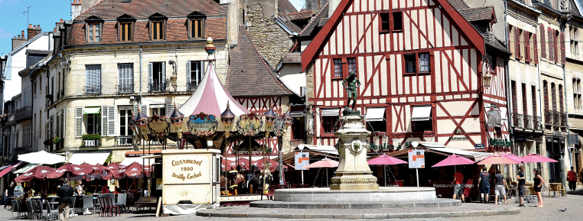Place François Rude Place François Rude Dijon, Place Bareuzai Dijon