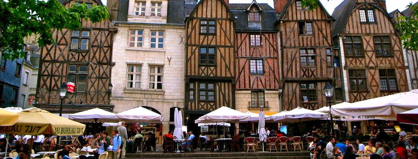 Place Plumereau Place Plumereau Tours, centre ville historique Tours