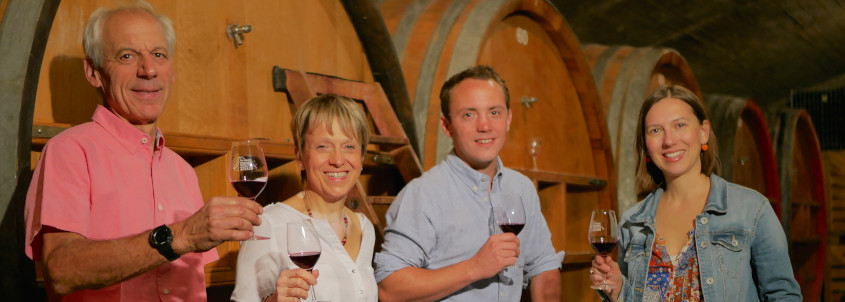 Domaine Les Roches bleues Domaine Les Roches bleues , winery Les Roches bleues, brouilly wine, wine tasting beaujolais, wine tasting les roches bleues, visit winery close to lyon